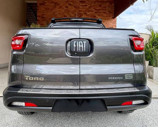 FIAT TORO 1.3 TURBO 270 FLEX FREEDOM AT6 FIAT TORO 1.3 TURBO 270 FLEX FREEDOM AT6